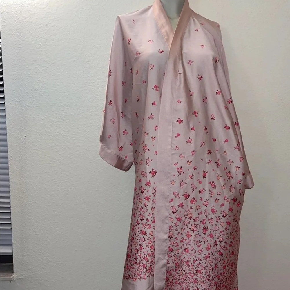 Victoria secret robe size medium / large